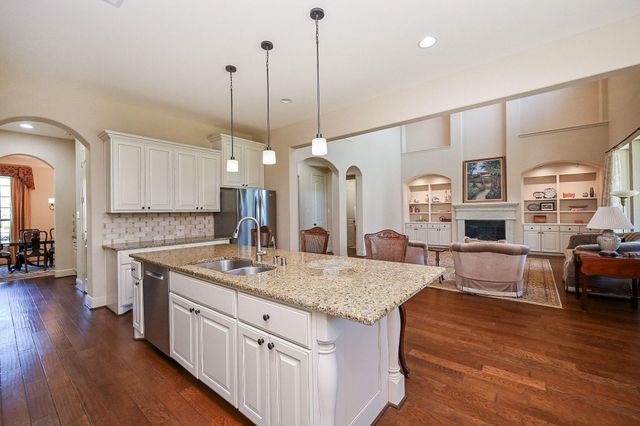 2722 Cypress Woods Lane, Manvel, TX 77578