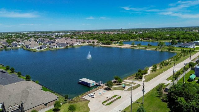 2722 Cypress Woods Lane, Manvel, TX 77578