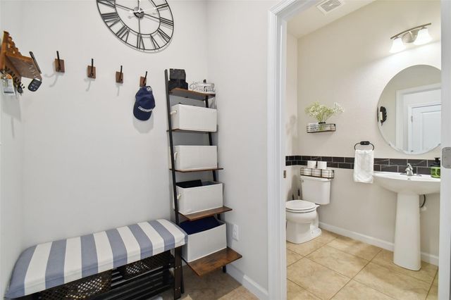 8308 GREENWAY AVENUE, Wesley Chapel, FL 33544