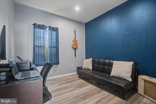 143 N KATRIN CIR, New Castle, DE 19720