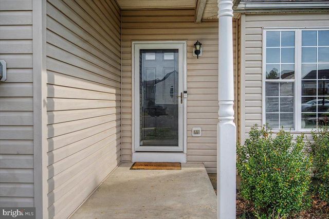 143 N KATRIN CIR, New Castle, DE 19720