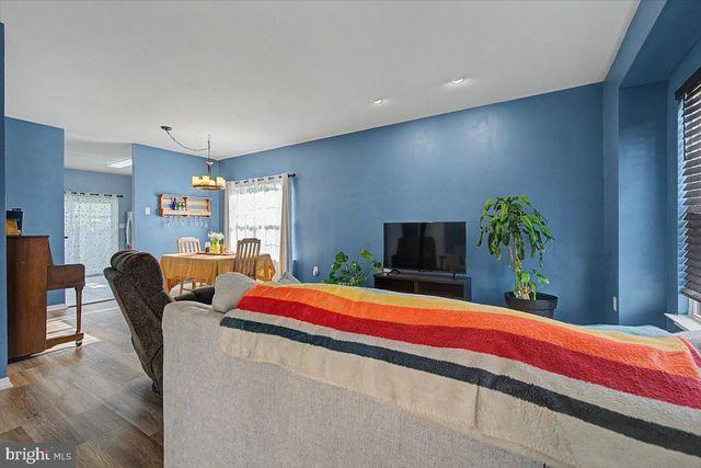 143 N KATRIN CIR, New Castle, DE 19720