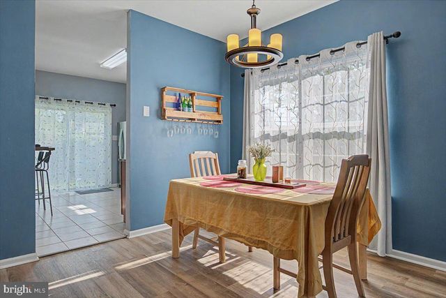 143 N KATRIN CIR, New Castle, DE 19720