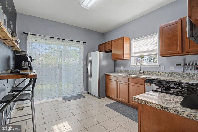 143 N KATRIN CIR, New Castle, DE 19720