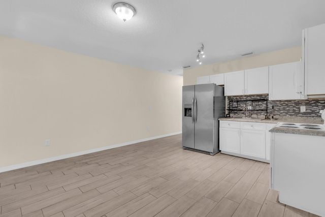 613 E 2ND STREET 203, Sanford, FL 32771