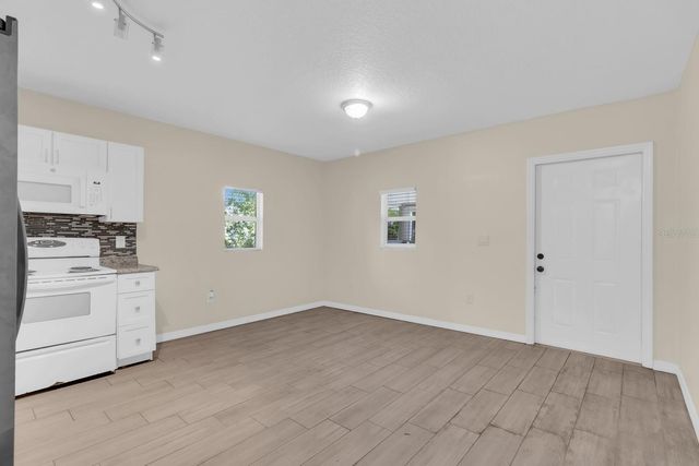 613 E 2ND STREET 203, Sanford, FL 32771