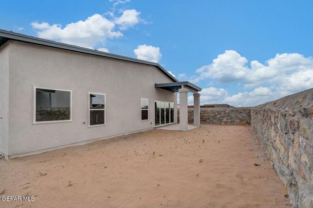 3809 Peak Place, El Paso, TX 79938