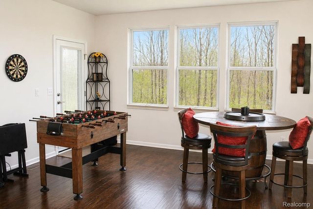 860 Backshore Drive, Canton Charter Township, MI 48187
