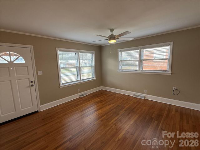 1422 Orvis Street, Charlotte, NC 28216