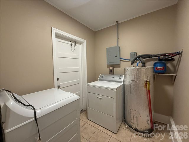 1422 Orvis Street, Charlotte, NC 28216