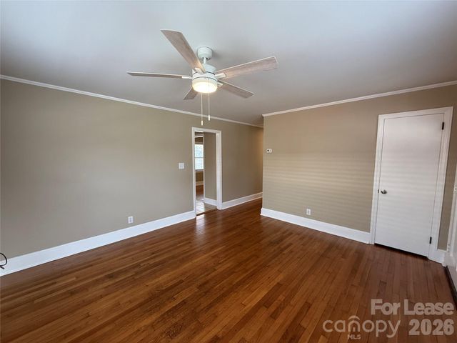 1422 Orvis Street, Charlotte, NC 28216