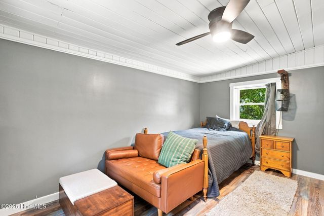 139 NE 17th Street, Oak Island, NC 28465
