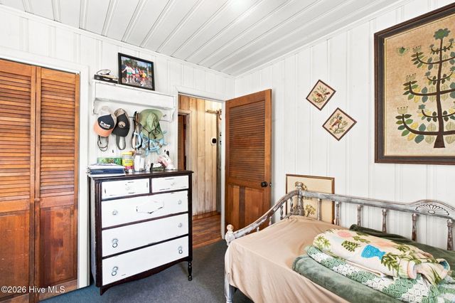 139 NE 17th Street, Oak Island, NC 28465