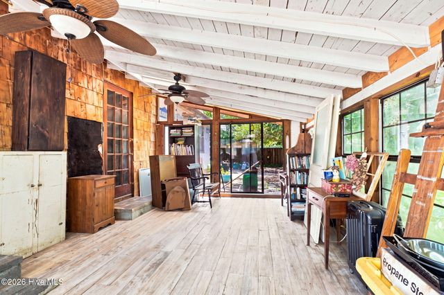139 NE 17th Street, Oak Island, NC 28465