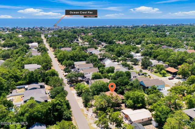 139 NE 17th Street, Oak Island, NC 28465