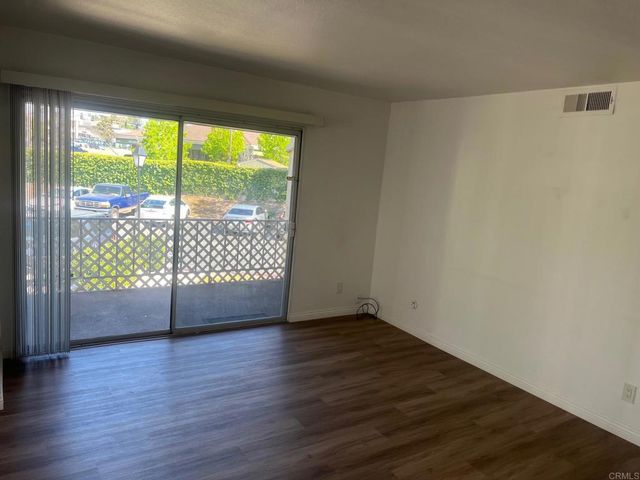 6878 Navajo Road 32, San Diego, CA 92119