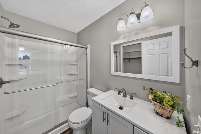 5608 Trippel Drive, Mishawaka, IN 46545