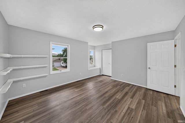 5608 Trippel Drive, Mishawaka, IN 46545