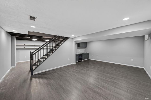 5608 Trippel Drive, Mishawaka, IN 46545
