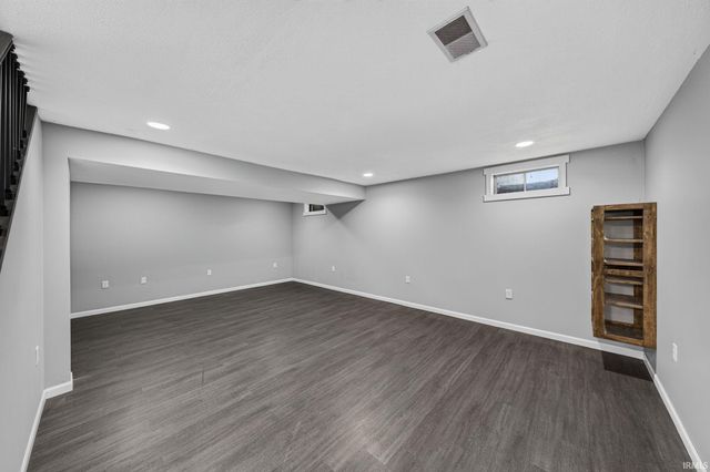 5608 Trippel Drive, Mishawaka, IN 46545