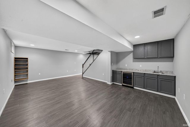 5608 Trippel Drive, Mishawaka, IN 46545