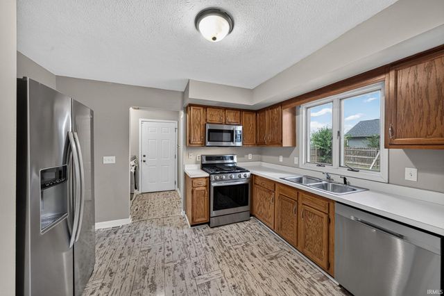 5608 Trippel Drive, Mishawaka, IN 46545