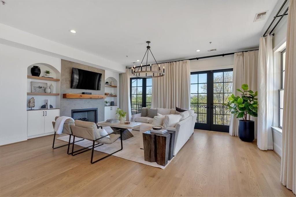 Image 18 of property listing at 3132 Hill Street 1, Duluth, GA 30096