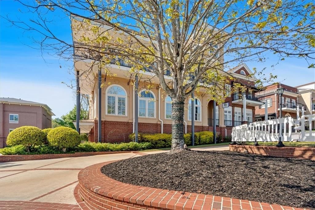 Image 2 of property listing at 3132 Hill Street 1, Duluth, GA 30096