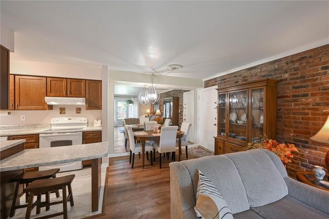 940 Margarite Dr K, Scott Twp, PA 15216
