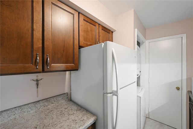 940 Margarite Dr K, Scott Twp, PA 15216