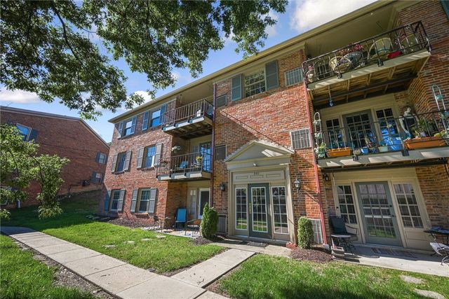 940 Margarite Dr K, Scott Twp, PA 15216
