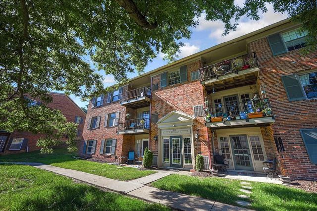 940 Margarite Dr K, Scott Twp, PA 15216
