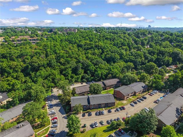 940 Margarite Dr K, Scott Twp, PA 15216
