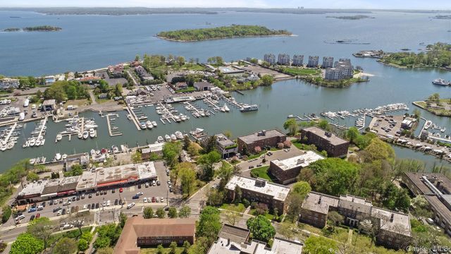18 Shady Glen Court 403, New Rochelle, NY 10805