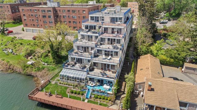 18 Shady Glen Court 403, New Rochelle, NY 10805