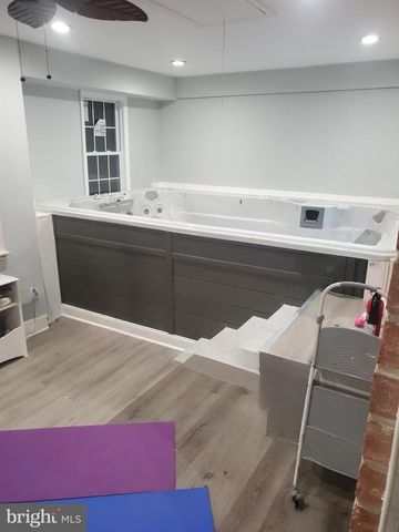 6901 HUNTSMAN BLVD, Springfield, VA 22153