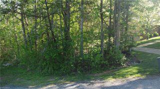 0 vista lindo Court, Winston-salem, NC 27101