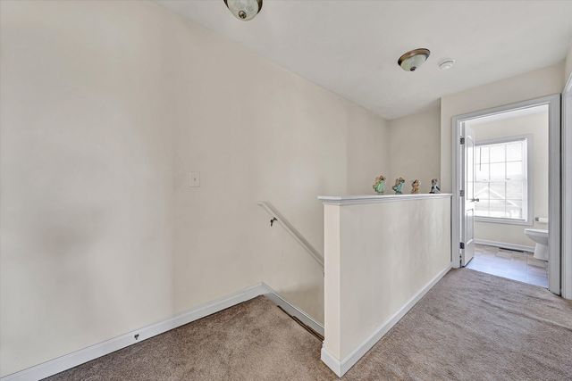 6802 Village Green DR, Roanoke, VA 24019