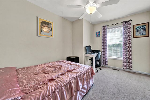 6802 Village Green DR, Roanoke, VA 24019