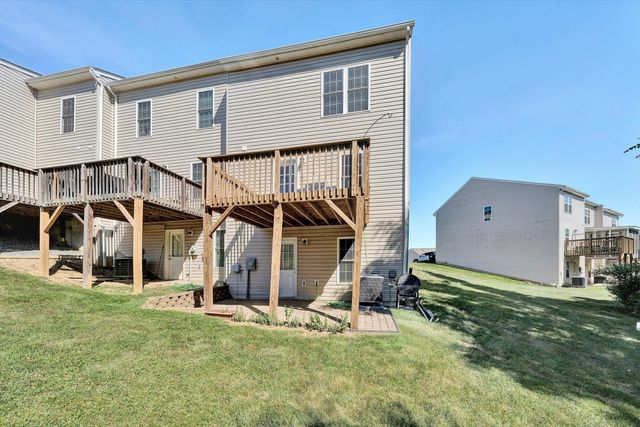 6802 Village Green DR, Roanoke, VA 24019
