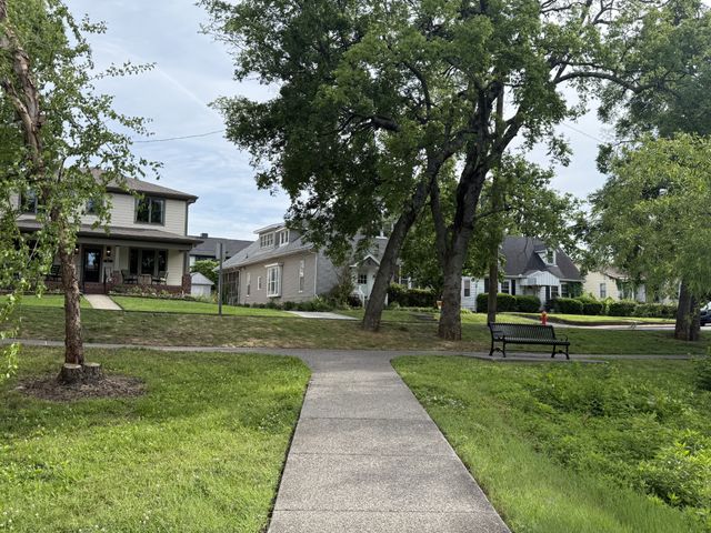 2115 Bernard Ave, Nashville, TN 37212