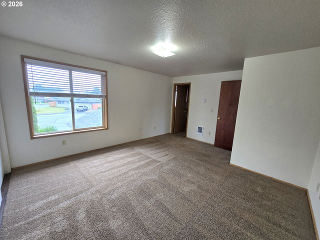 7007 Ne 142ND Ct, Vancouver, WA 98682