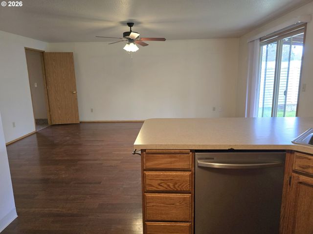 7007 Ne 142ND Ct, Vancouver, WA 98682