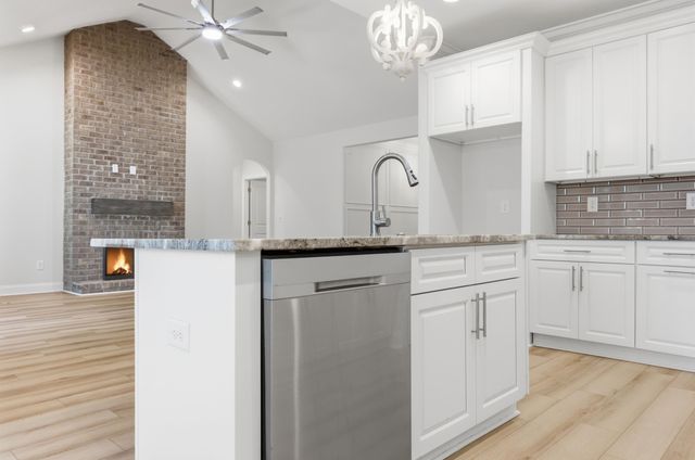 1476 Burriss Rd., Conway, SC 29526