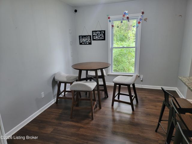 7008 S Watterson Trail, Louisville, KY 40291