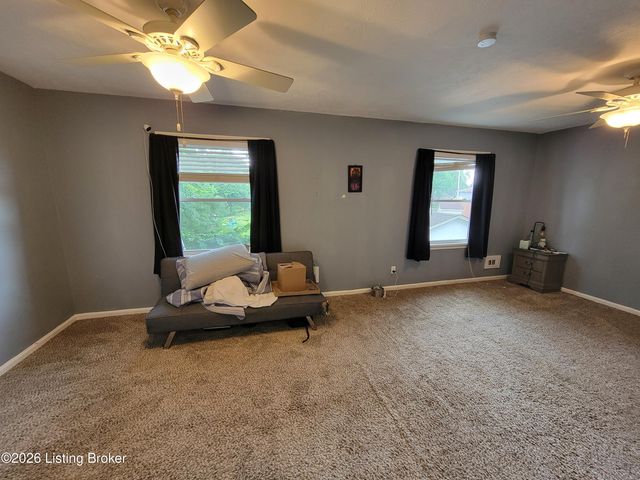 7008 S Watterson Trail, Louisville, KY 40291