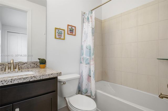 11652 SW 13th Ct, Pembroke Pines, FL 33025