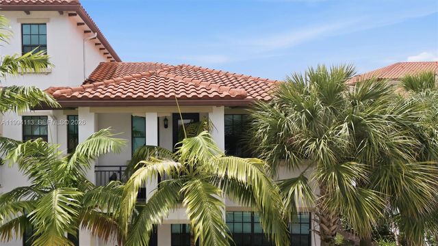 11652 SW 13th Ct, Pembroke Pines, FL 33025