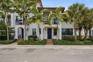 11652 SW 13th Ct, Pembroke Pines, FL 33025