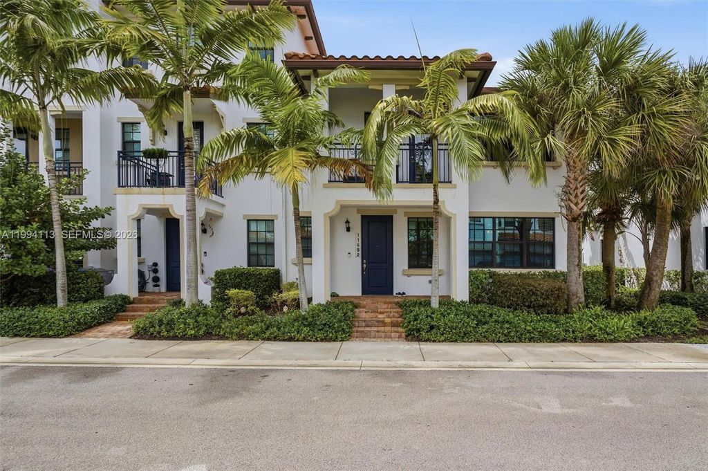 11652 SW 13th Ct, Pembroke Pines, FL 33025